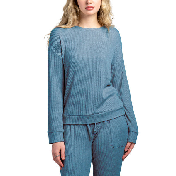 Fall in love with snuggle-worthy softness. we’ve taken our best-loved CuddleBlend™ rib knit to a cozier level in a buttery crewneck sweater with built-in thumbholes & comfy dropped sleeves. Color choices: This sweater is blue.