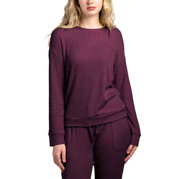 Fall in love with snuggle-worthy softness. we’ve taken our best-loved CuddleBlend™ rib knit to a cozier level in a buttery crewneck sweater with built-in thumbholes & comfy dropped sleeves. This sweater is wine color.